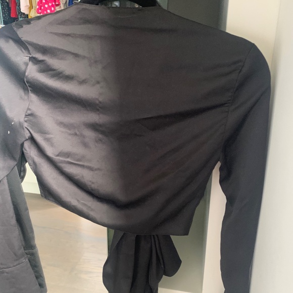 Missguided Cropped Wrap Top Size 0 - Picture 3 of 3